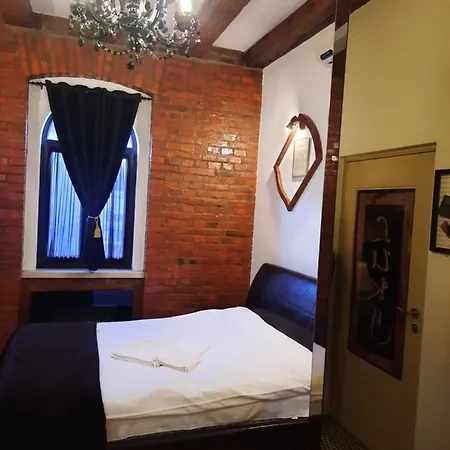 Luky 9 Apartment *